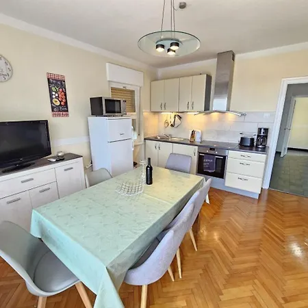Apartament Brlja Nv - For 4 Persons On Great Location *