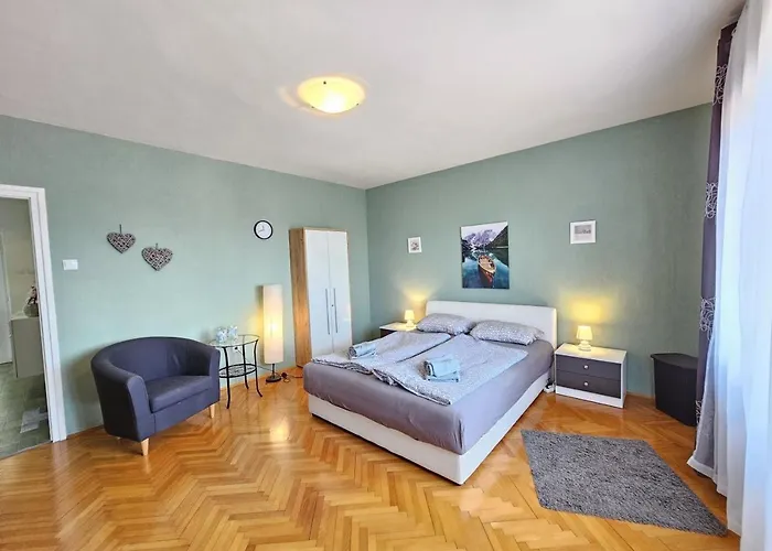 Brlja Nv - For 4 Persons On Great Location Διαμέρισμα
