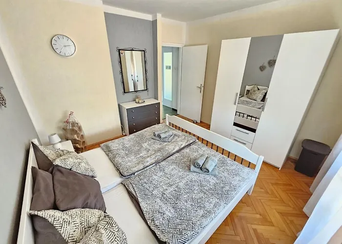 Brlja Nv - For 4 Persons On Great Location Lejlighed *