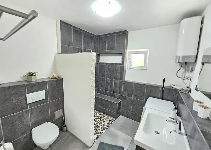 Brlja Nv - For 4 Persons On Great Location *